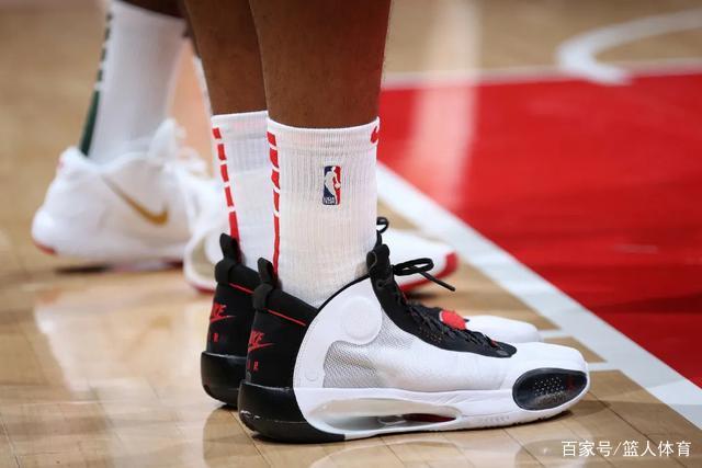 罗马诺：纽卡正筹备对曼赞比的首份报价，他们希望快速敲定交易
